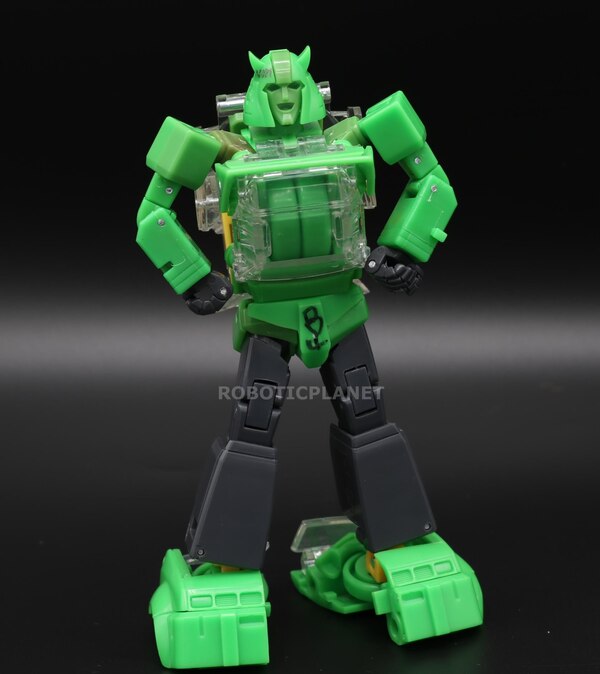 Transformers MP Cliffjumper Prototype New Images  (5 of 20)